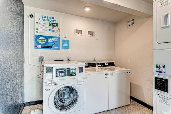 Clothes Washing Room at Avia Lofts at Founders Road, Indianapolis, IN, 46268